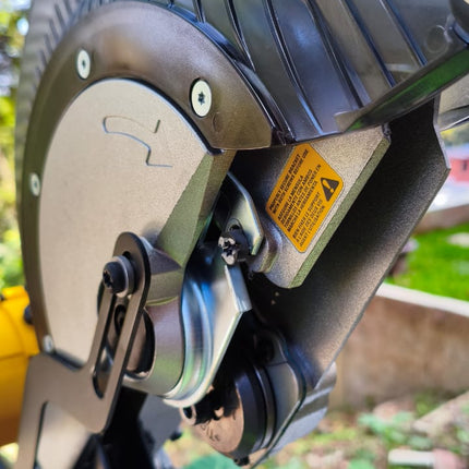 DEWALT Sierra ingletadora de 12", con doble bisel 14",  Tecnologia XPS. DWS780 (DE RETORNO SIN CAJA)