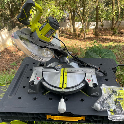 RYOBI Sierra Ingletadora compuesta de 10" con guía LED TS1346