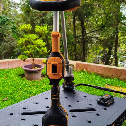 DEWALT Podadora inalámbrica 20V MAX XR  14" DCST922 (USADA COMO NUEVA)