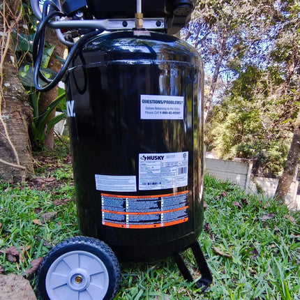 HUSKY Compresor de 30 Galones, 200PSI,  libre de aceite C305H