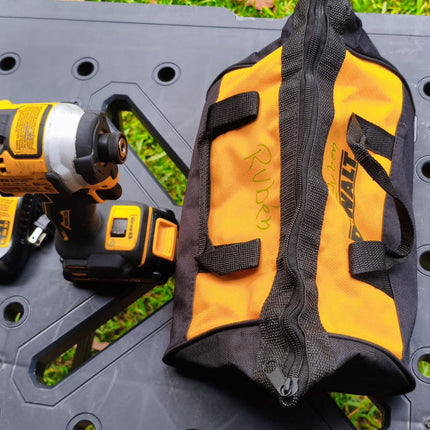 DEWALT Destornillador de impacto ATOMIC 20V MAX, BRUSHLESS XR (USADA FUNCIONANDO)