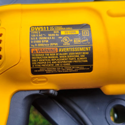 DEWALT Barreo/Taladro percutor de velocidad variable, 1/2" 7.8 Amperios. DW511 (RETORNO)