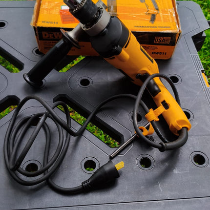 DEWALT Barreo/Taladro percutor de velocidad variable, 1/2" 7.8 Amperios. DW511 (RETORNO)