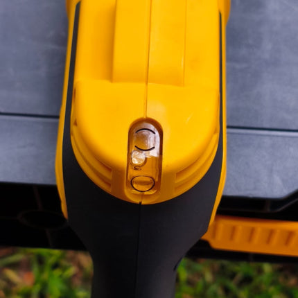 DEWALT Barreno para metal y madera de 3/8" 8 Amperios, DWD110K (RETORNO)
