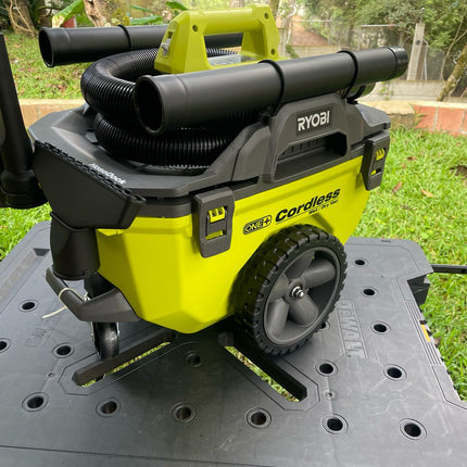 RYOBI Aspiradora inalámbrica 18V ONE+, 6 Galones P770ID SOLO HERRAMIENTA (DE RETORNO FUNCIONANDO, FOTOS REALES)