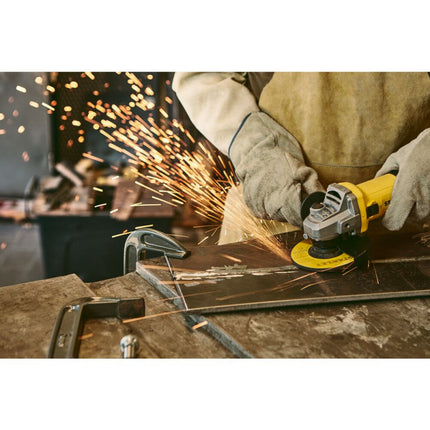 STANLEY Pulidora de 4-1/2", 750Watts SG7115V10-B3